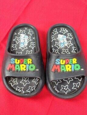 Super Mario Kids Size 10 Licensed Nintendo Men’s Slides Sandals Ground Up